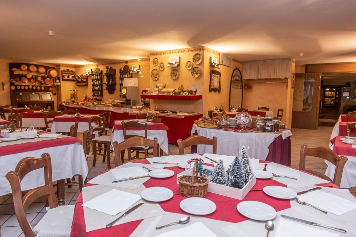 Hotel Chaberton Cesana Torinese Exterior photo