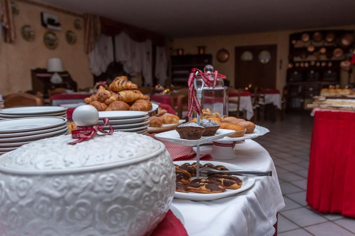 Hotel Chaberton Cesana Torinese Exterior photo